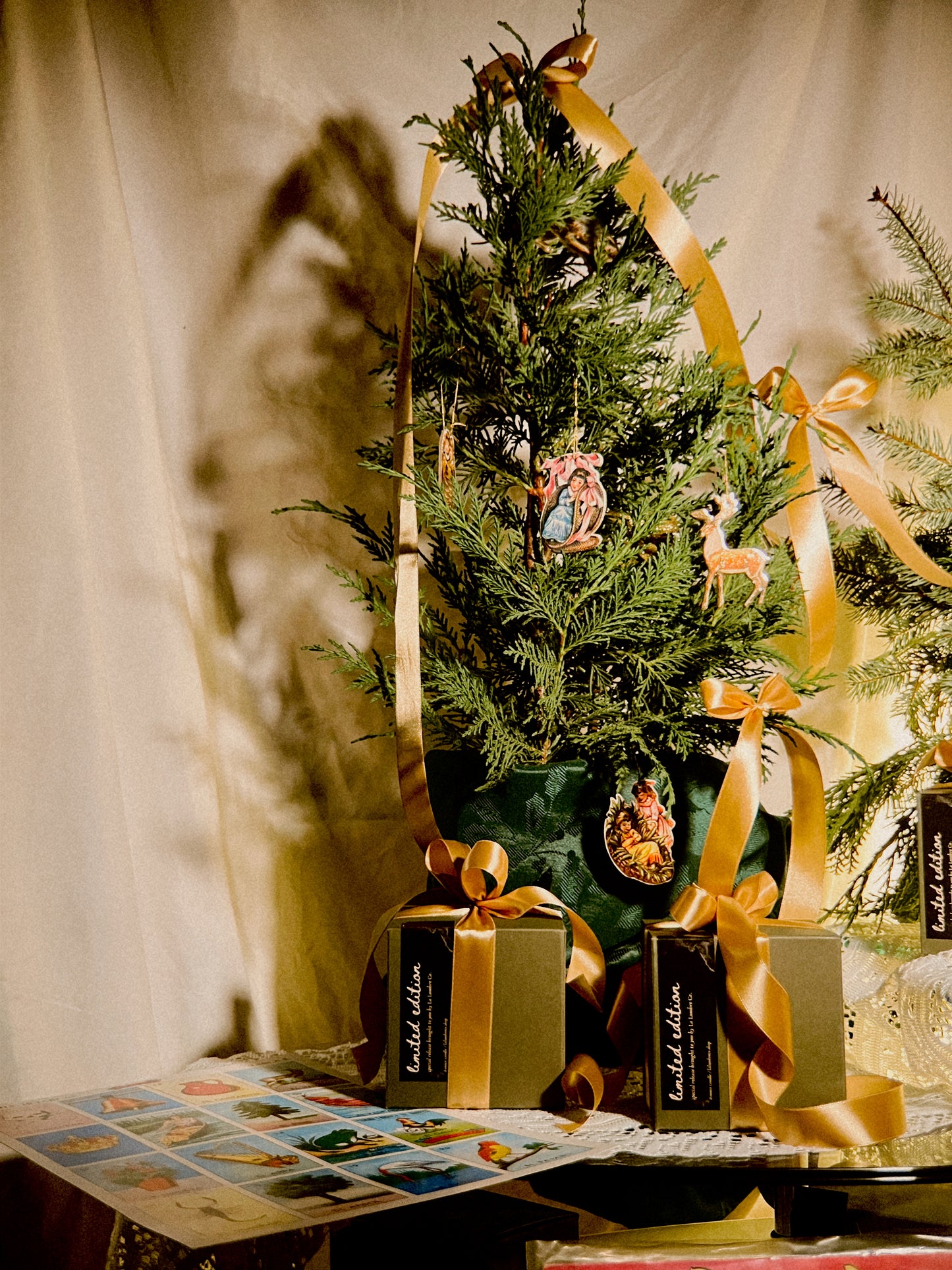 El Pino {Loteria-Inspired Fresh Cut Christmas Tree} Beeswax Coco Creme Candle